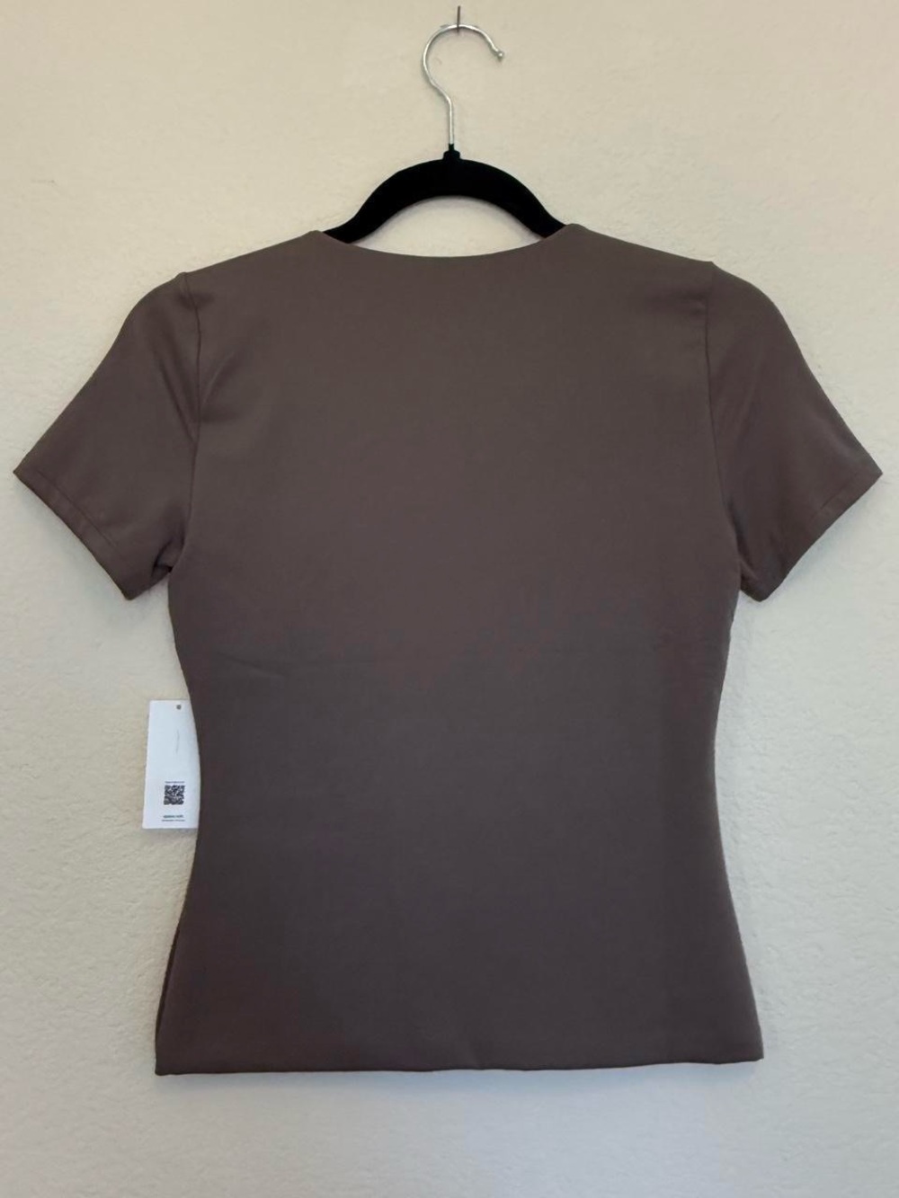 Spanx Smoothing Jersey Short Sleeve Crew Neck Tee in Smoke - Picture 4 of 4